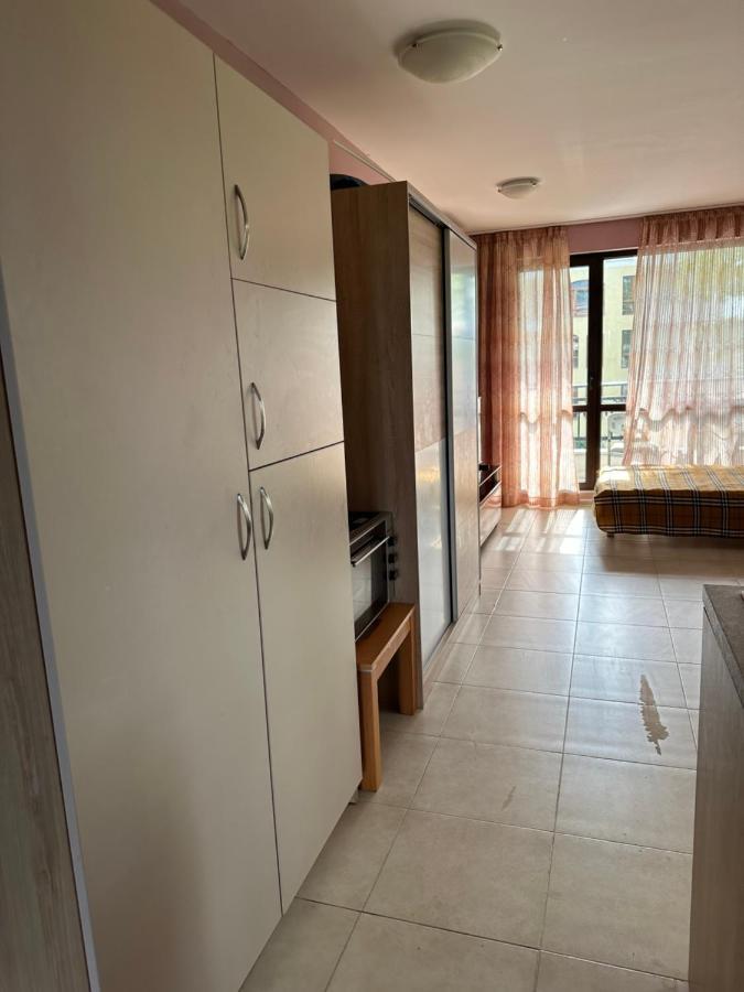U-Dacha Apartment Слънчев бряг Екстериор снимка